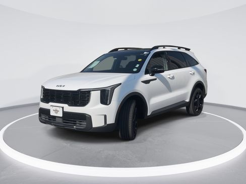 Used 2025 Kia Sorento X-Line EX AWD/4WD image 3