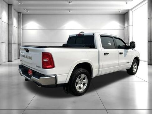 Used 2025 RAM 1500 Big Horn AWD/4WD image 8