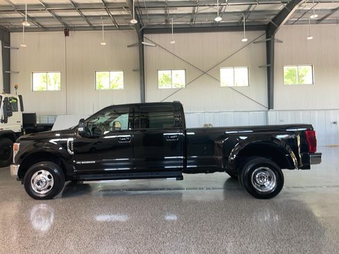 Used 2022 Ford F350 Lariat w/ Lariat Ultimate Package AWD/4WD image 5