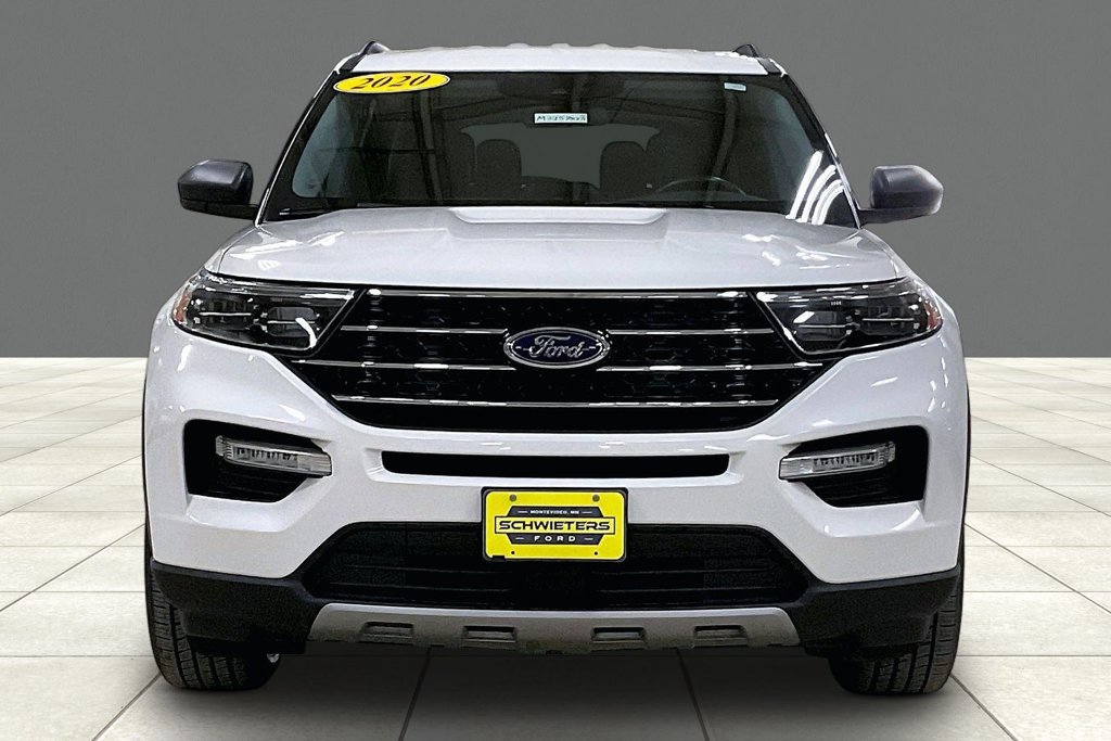 Used 2020 Ford Explorer XLT w/ Equipment Group 202A AWD/4WD image 3