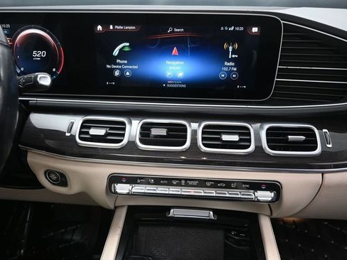 Used 2021 Mercedes-Benz GLS 450 4MATIC image 29