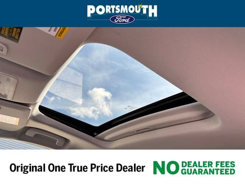 New 2025 Ford Maverick Tremor image 8