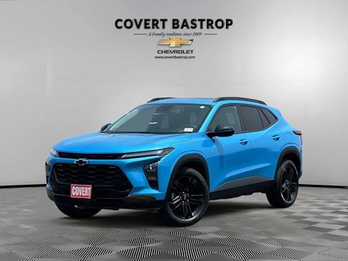 Certified 2025 Chevrolet Trax ACTIV w/ Sunroof Package FWD image 1