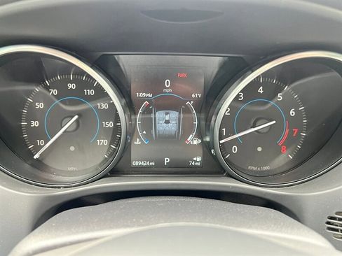 Used 2017 Jaguar F-PACE Prestige image 35