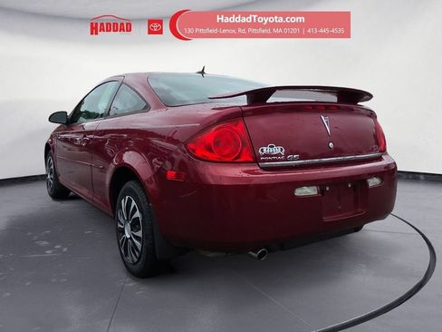Used 2009 Pontiac G5 w/ Appearance Package FWD image 3