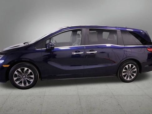 Used 2024 Honda Odyssey EX-L image 3