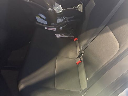 Used 2022 Honda Civic LX image 7
