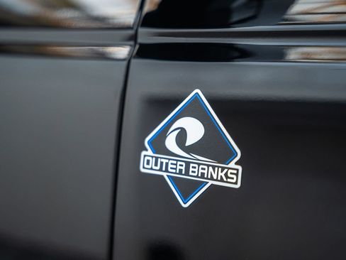 Certified 2025 Ford Bronco Outer Banks AWD/4WD image 15