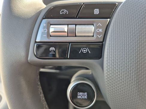 Used 2025 Hyundai Ioniq 5 SE image 19