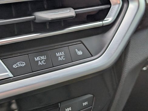 Used 2022 BMW X3 xDrive30i w/ Premium Package w/ZPA image 16