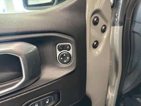 Used 2023 Jeep Wrangler Unlimited Sahara w/ Cold Weather Group image 19