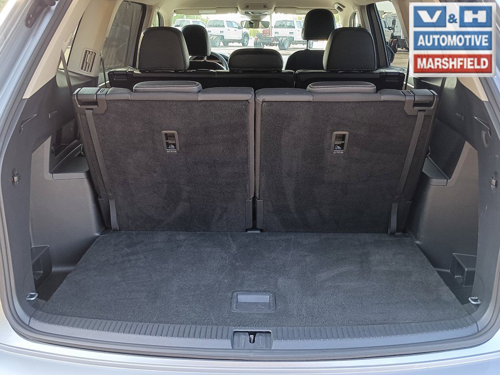 Used 2025 Volkswagen Atlas SE AWD/4WD image 34