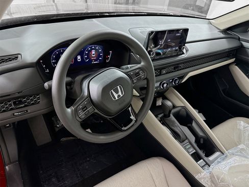 Used 2025 Honda Accord LX image 11