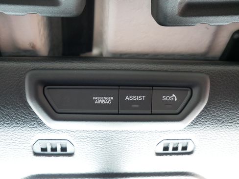Used 2023 Jeep Gladiator Rubicon w/ Cold Weather Group AWD/4WD image 23