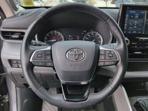Certified 2020 Toyota Highlander Limited image 18