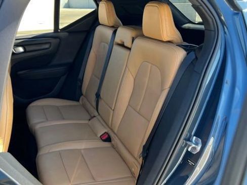 Used 2019 Volvo XC40 T5 Inscription image 24