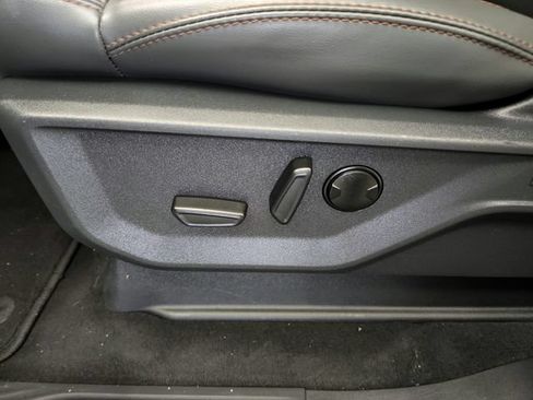 Used 2025 Ford Expedition Active AWD/4WD image 33