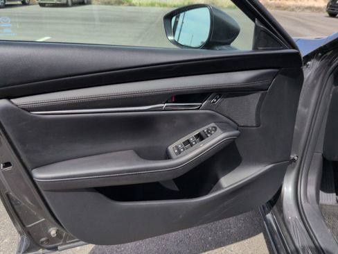 Used 2024 MAZDA MAZDA3 s FWD image 16
