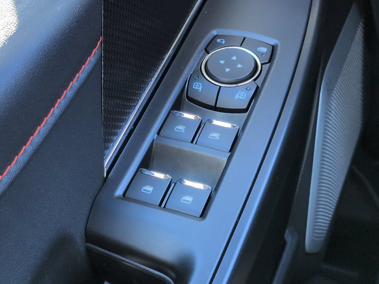 Used 2025 Ford F150 Raptor AWD/4WD image 26