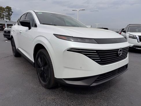 Used 2025 Nissan Murano SV AWD/4WD image 7