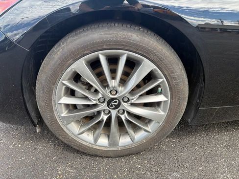 Used 2023 INFINITI Q50 Luxe AWD/4WD image 9