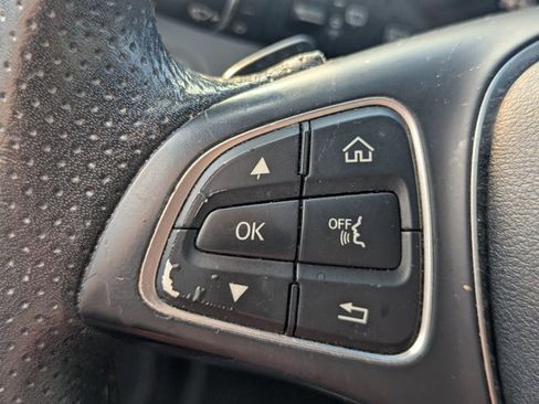 Used 2018 Mercedes-Benz GLC 300 GLC 300 image 9