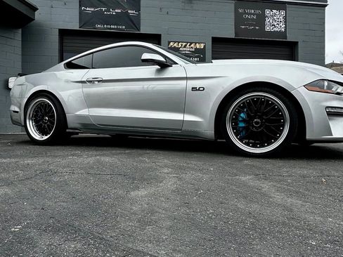 Used 2019 Ford Mustang GT Premium image 7