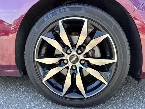 Used 2016 Chevrolet Malibu LT FWD image 6