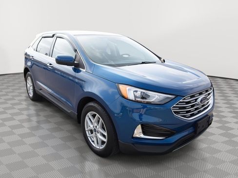 Used 2022 Ford Edge SEL image 3