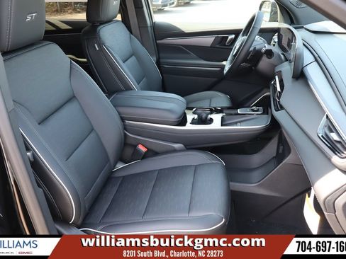New 2026 Buick Enclave Sport Touring w/ Power Package FWD image 28