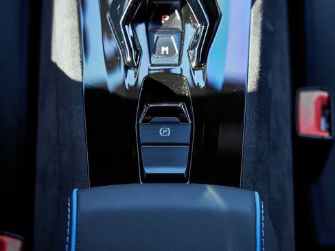 Used 2023 Lamborghini Huracan Tecnica image 54