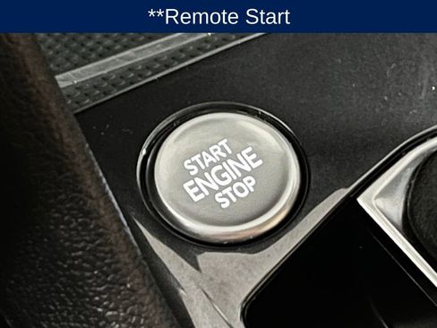 Used 2024 Volkswagen Tiguan SE w/ Panoramic Sunroof Package image 15