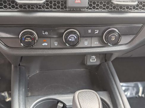 Certified 2024 Honda HR-V LX image 24