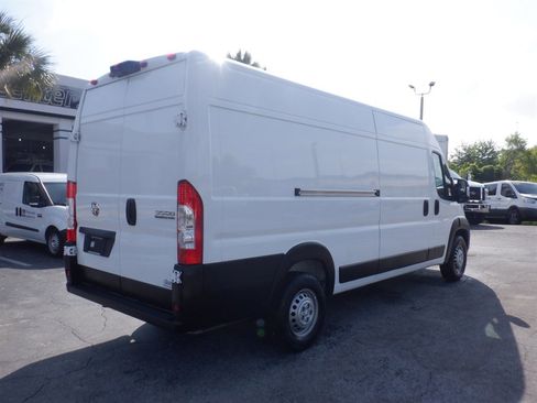 Used 2025 RAM ProMaster 3500 w/ Convenience Group FWD image 10