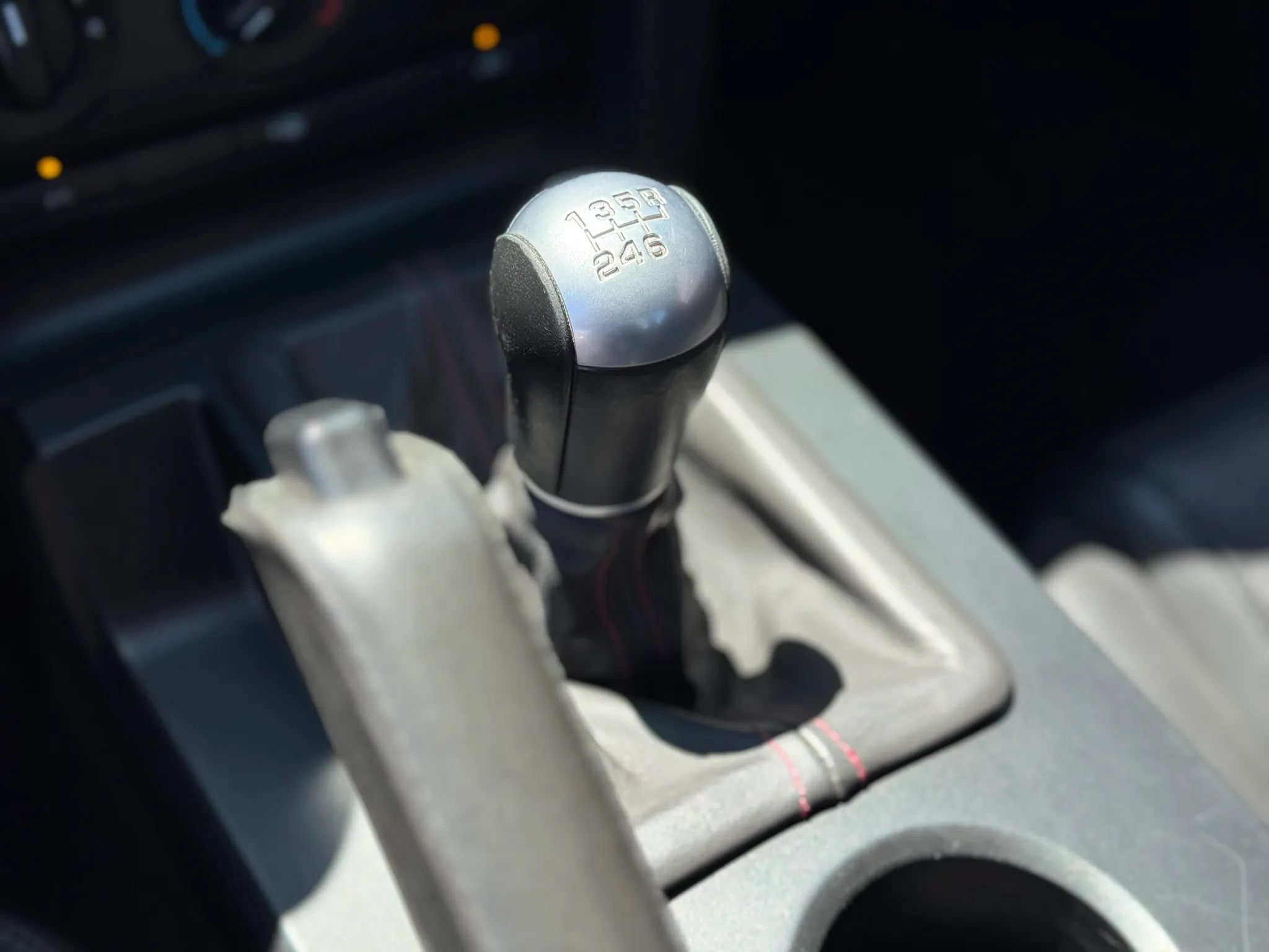 Used 2008 Ford Mustang Shelby GT500 RWD image 25