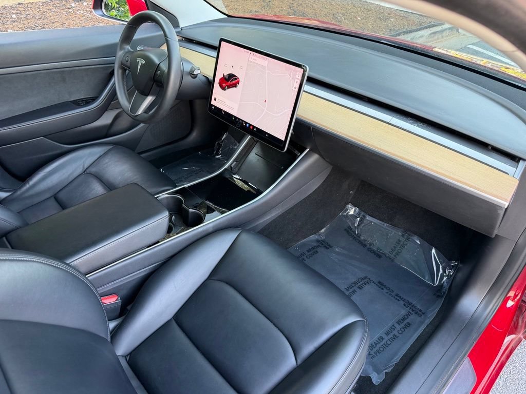Used 2020 Tesla Model 3 Standard Range RWD image 32