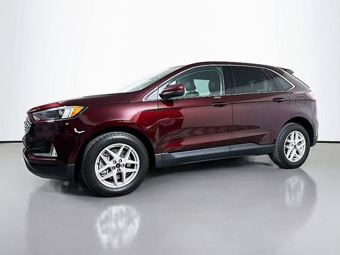 Used 2024 Ford Edge SEL w/ Convenience Package image 3