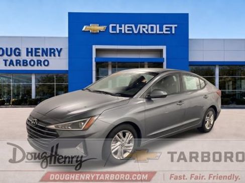Used 2019 Hyundai Elantra SEL w/ Cargo Package FWD image 1