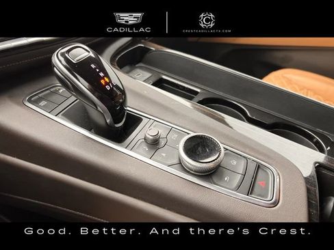 Used 2021 Cadillac Escalade Premium Luxury AWD/4WD image 18
