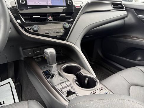 Used 2024 Toyota Camry XSE w/ Navigation Package AWD/4WD image 18