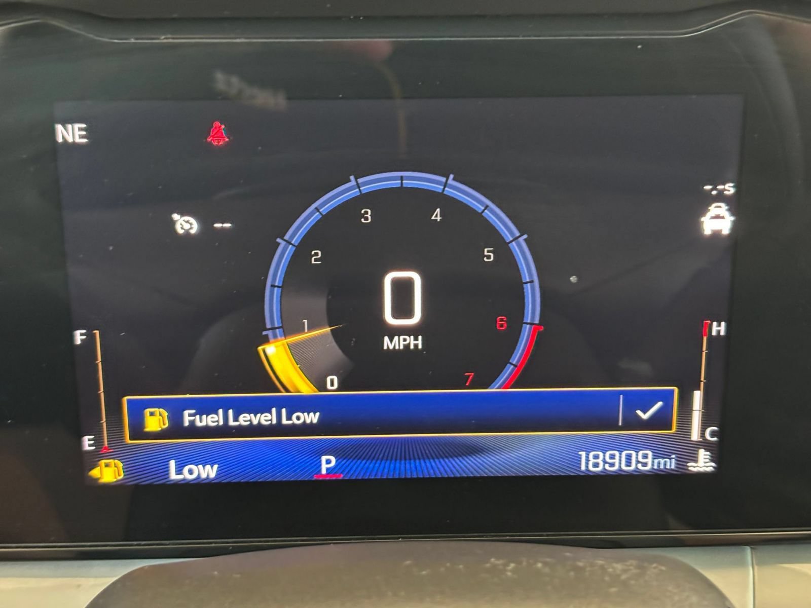 Used 2025 Chevrolet Trax LT FWD image 37