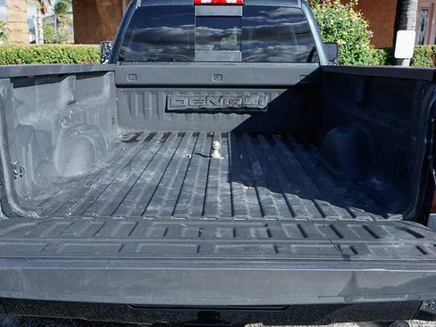 Used 2019 GMC Sierra 3500 Denali image 8