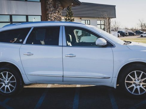 Used 2016 Buick Enclave Leather image 9
