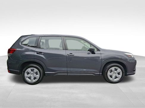 Used 2023 Subaru Forester image 7