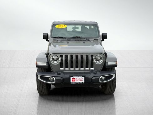 Used 2021 Jeep Gladiator Overland AWD/4WD image 2