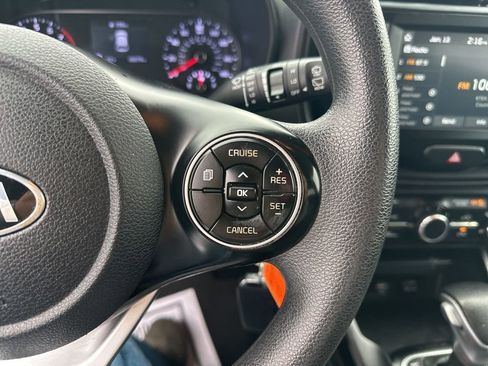 Used 2021 Kia Soul LX image 17