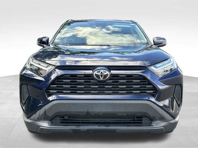 Used 2025 Toyota RAV4 XLE AWD/4WD image 11