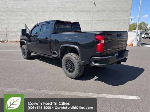 Used 2024 Chevrolet Silverado 2500 ZR2 w/ Technology Package image 12