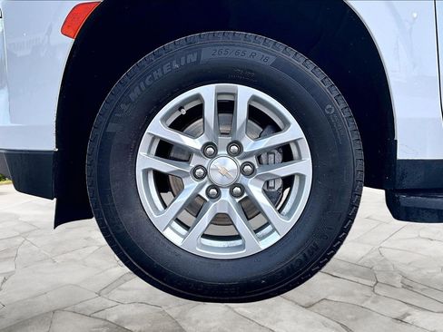 Used 2024 Chevrolet Tahoe LS image 9