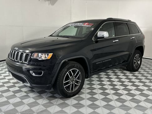 Used 2020 Jeep Grand Cherokee Limited w/ Trailer Tow Group IV image 4